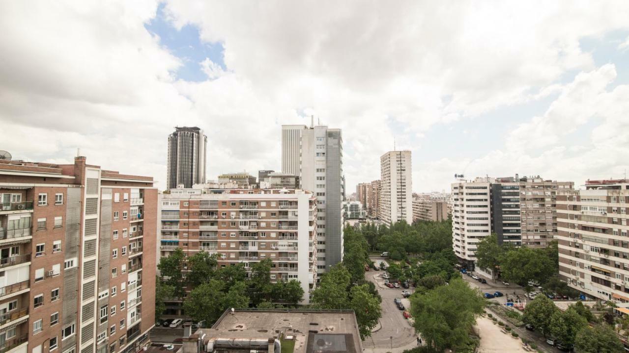 Elegant Retreat Business District Bernabeu Appartement Madrid Buitenkant foto