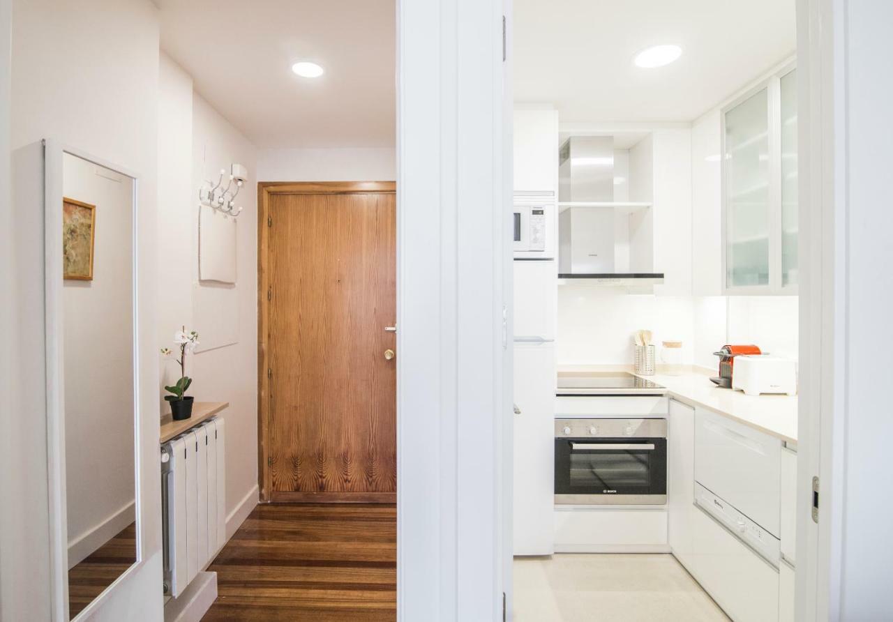 Elegant Retreat Business District Bernabeu Appartement Madrid Buitenkant foto