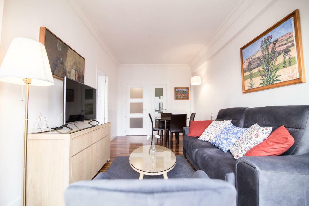 Elegant Retreat Business District Bernabeu Appartement Madrid Buitenkant foto