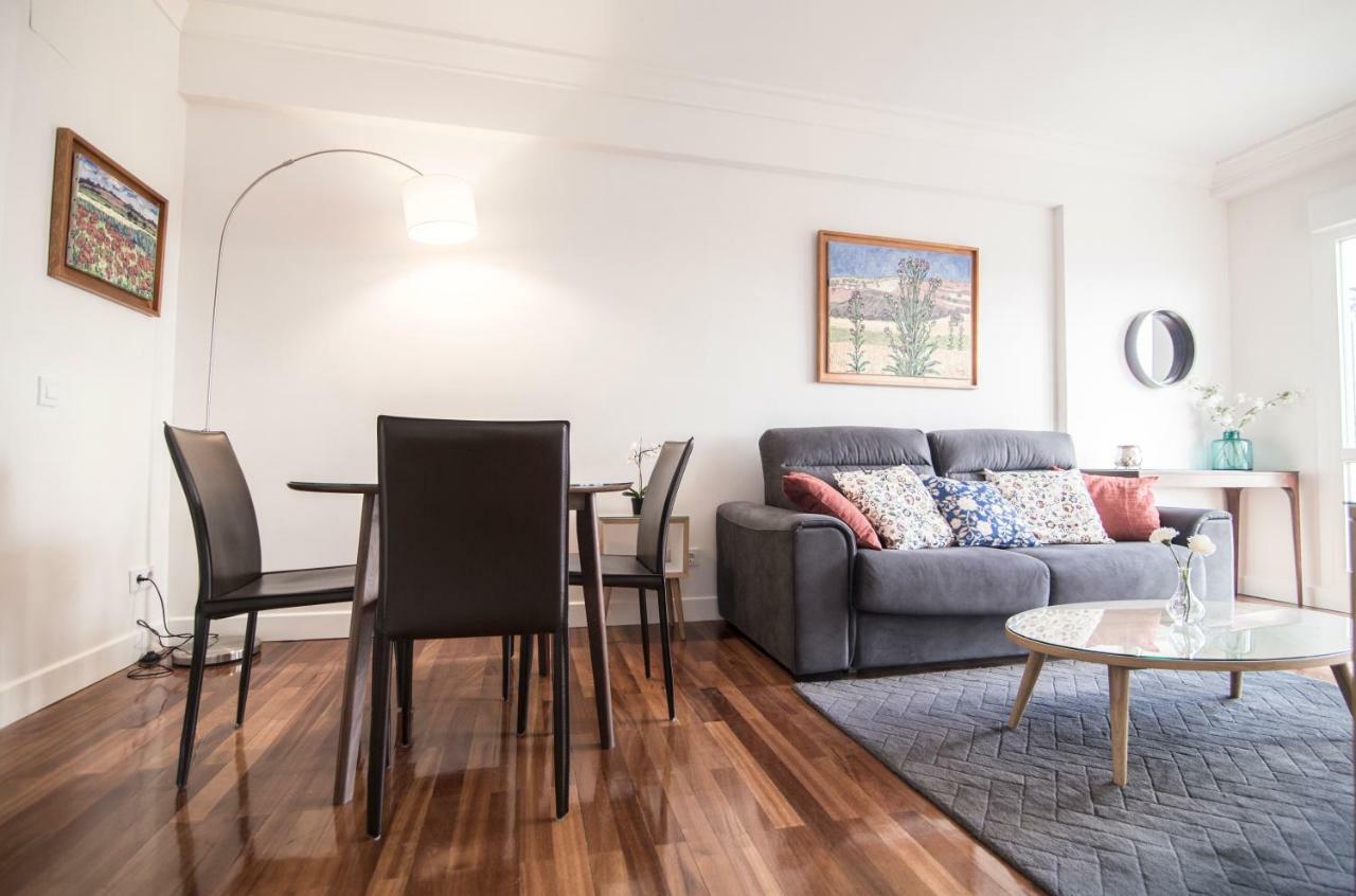 Elegant Retreat Business District Bernabeu Appartement Madrid Buitenkant foto