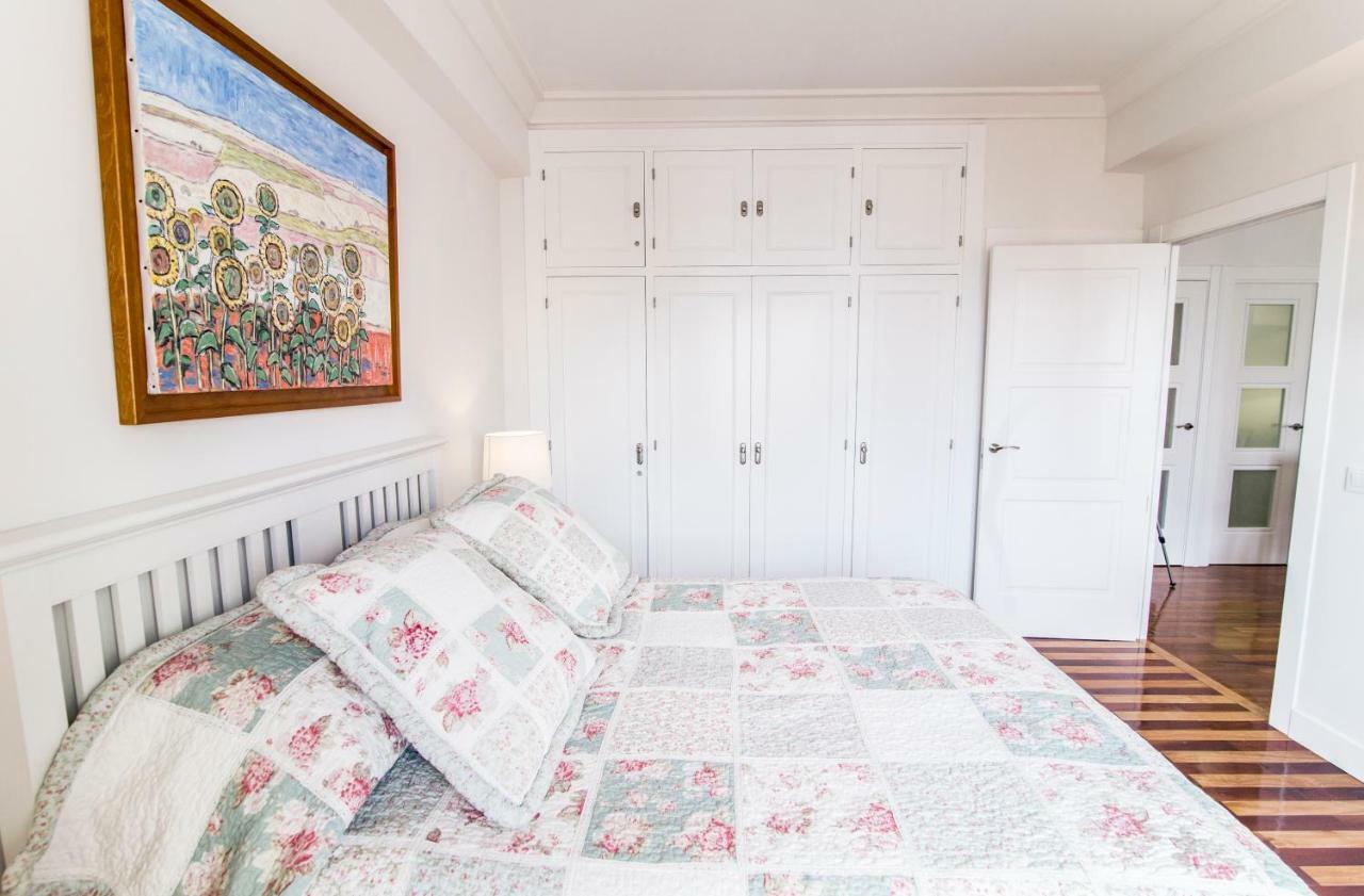 Elegant Retreat Business District Bernabeu Appartement Madrid Buitenkant foto
